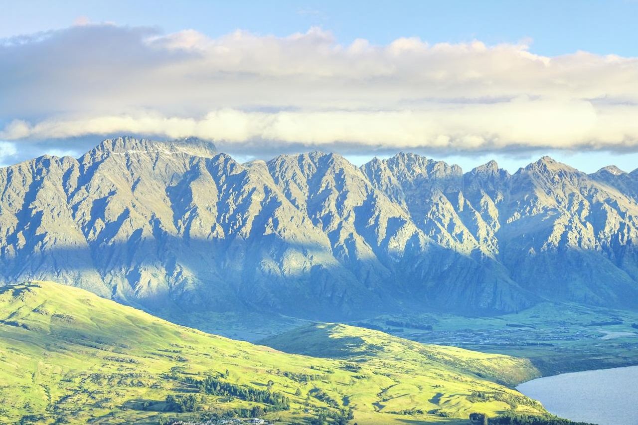 瓦卡蒂普湖+鹿苑高原+瓦納卡鎮一日遊【漫步皇后鎮來回】