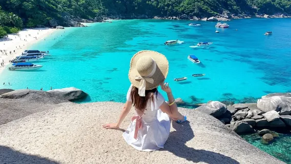 Quick Escape: 10-Hour Similan Islands Diving and Snorkeling Experience in Phuket, Thailand [Catamaran Yacht/Speedboating/Multiple Snorkeling with Seastar/Lightning VII/Rainbow/Arita]