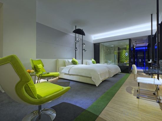 Cineaste Garden Hotel - Tap to explore photos