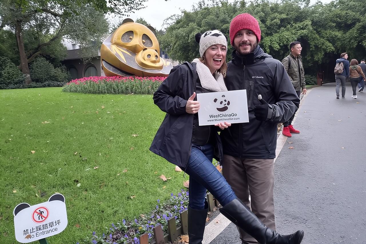 All Inclusive Private Trip to Chengdu Giant Panda Base and Leshan Giant Buddha