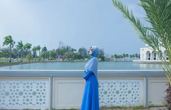 馬來西亞龍運Trip Moments【攝影師跟拍航拍約拍抓拍街拍寫真婚紗微電影/多語言翻譯】