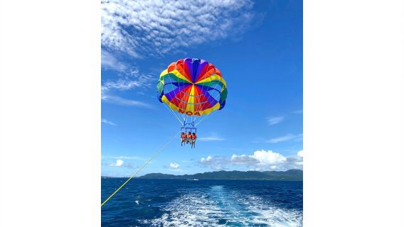 沖縄  parasailing NOA（パラセーリング ノア）