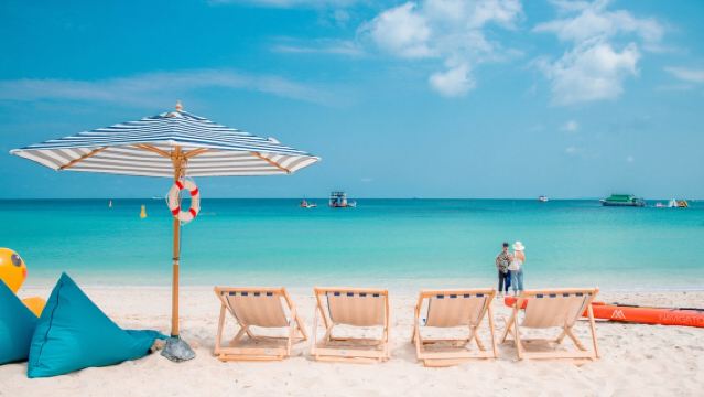 1-day tour in Pattaya Koh Larn with water activities: snorkeling, parasailing, sea walking, and jet ski