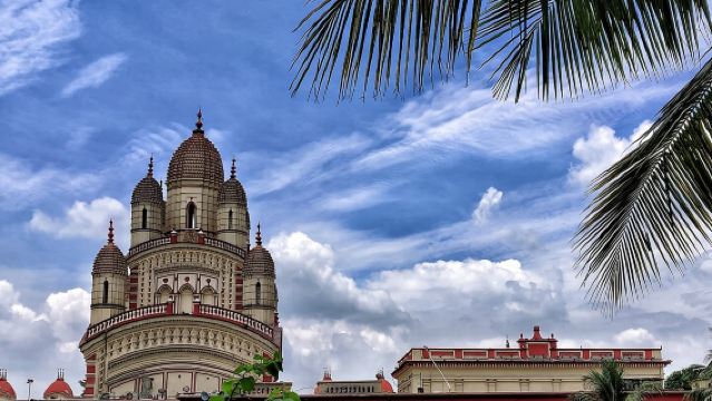 Kolkata: Full-Day Spirituality & Temples Tour