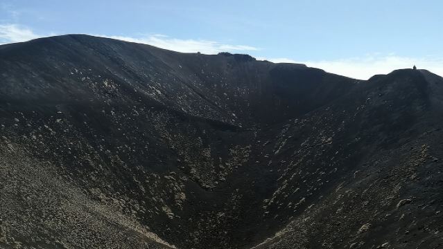 Perjalanan Pagi ke Gunung Etna