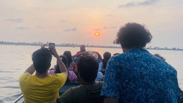 Shikara Boat Tour Alleppey Backwater Fantastic Boat Cruise 