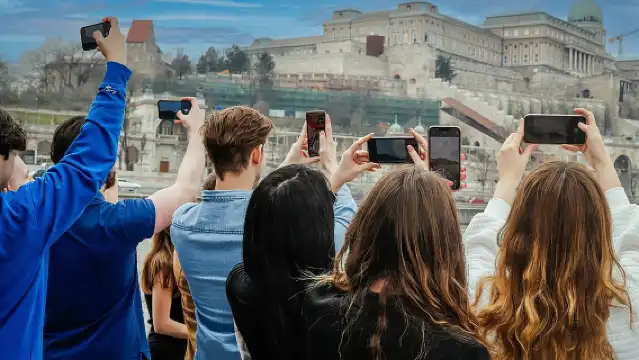 Budapest Danube 1 Hour Sunset or Night Cruise with Audio Guide