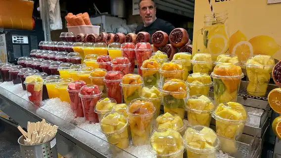 Tel Aviv: Carmel Market Food Tasting Tour “Shuk Hacarmel” 