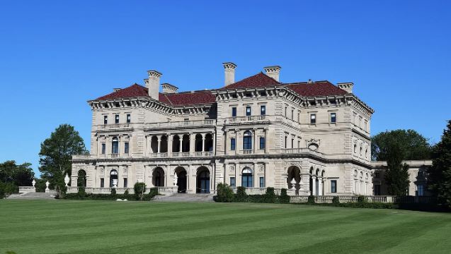 Visite commentée en trolley panoramique de 90 minutes à Newport (à partir de 8 ans)