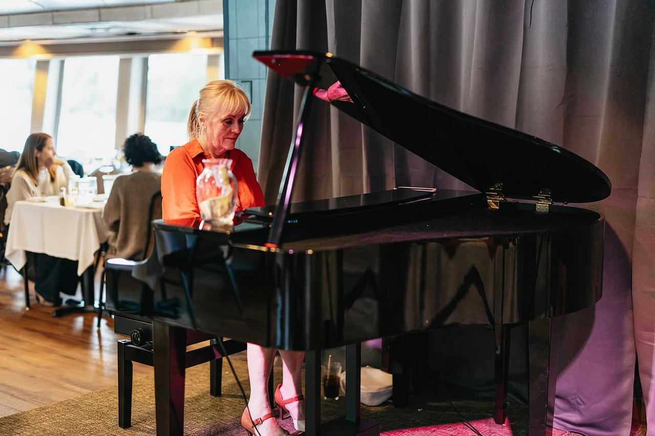 พอร์ตแลนด์: ล่องเรือดินเนอร์ริมแม่น้ำวิลลาเมตต์ 2.5 ชั่วโมง