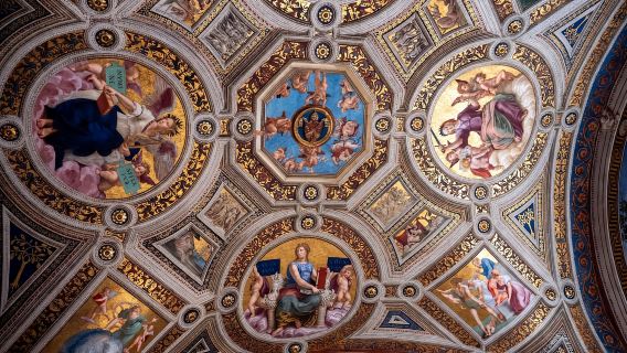 ローマ:バチカン、システィーナ、サン・ピエトロ大聖堂の優先入場ツアー