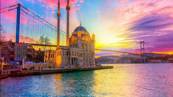 อิสตันบูล: ล่องเรือชมช่องแคบบอสฟอรัสยามเช้าหรือยามพระอาทิตย์ตก
