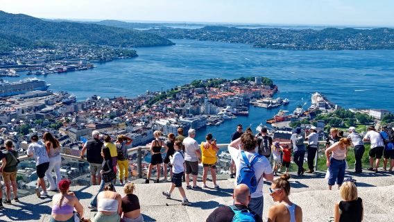 Norwegen Privattransfer Tagesausflug mit Fløyen, Stabkirche Fantoft und Bergen Aquarium