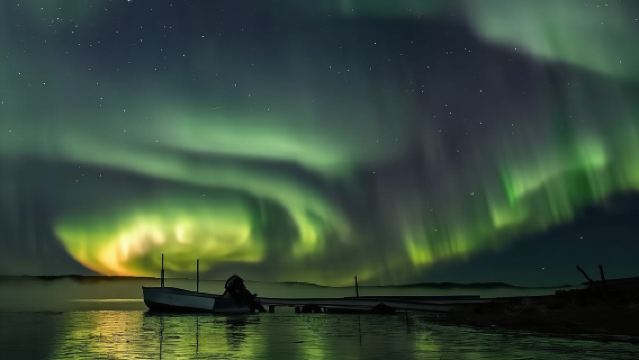 Yellowknife, Canada - Aurora Chasing | Dance with the Lights/Photography/English Guide