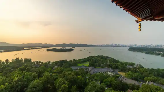 杭州西湖遊船+雷峰塔半日遊【10年以上專業導遊服務 人員導覽 可選上午/下午場 環湖登塔觀西湖全景 含門票】