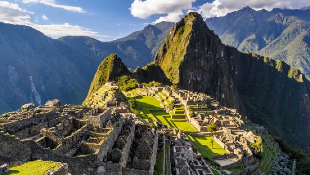 1-day tour to the Historic Sanctuary of Machu Picchu from Cusco (bookable for one person, round-trip train, admission ticket and guide included)