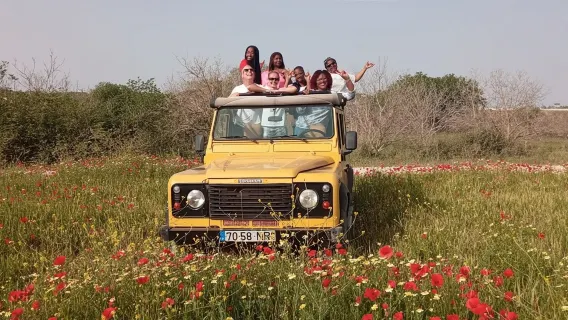 Esplora la campagna dell'Algarve - Escursione di mezza giornata in jeep safari