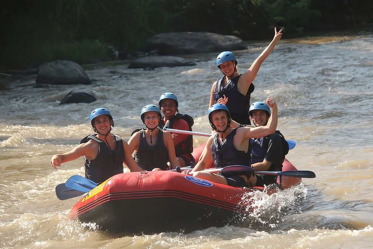 Geführte Rafting-Abenteuer auf dem Ayung Fluss mit Mittagessen