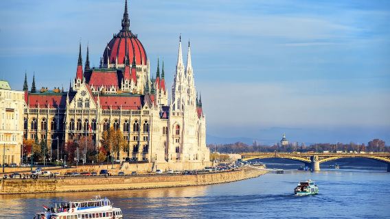 匈牙利境內翻譯-中文地陪-商務翻譯/導遊導覽/展會翻譯-可客製化包車服務