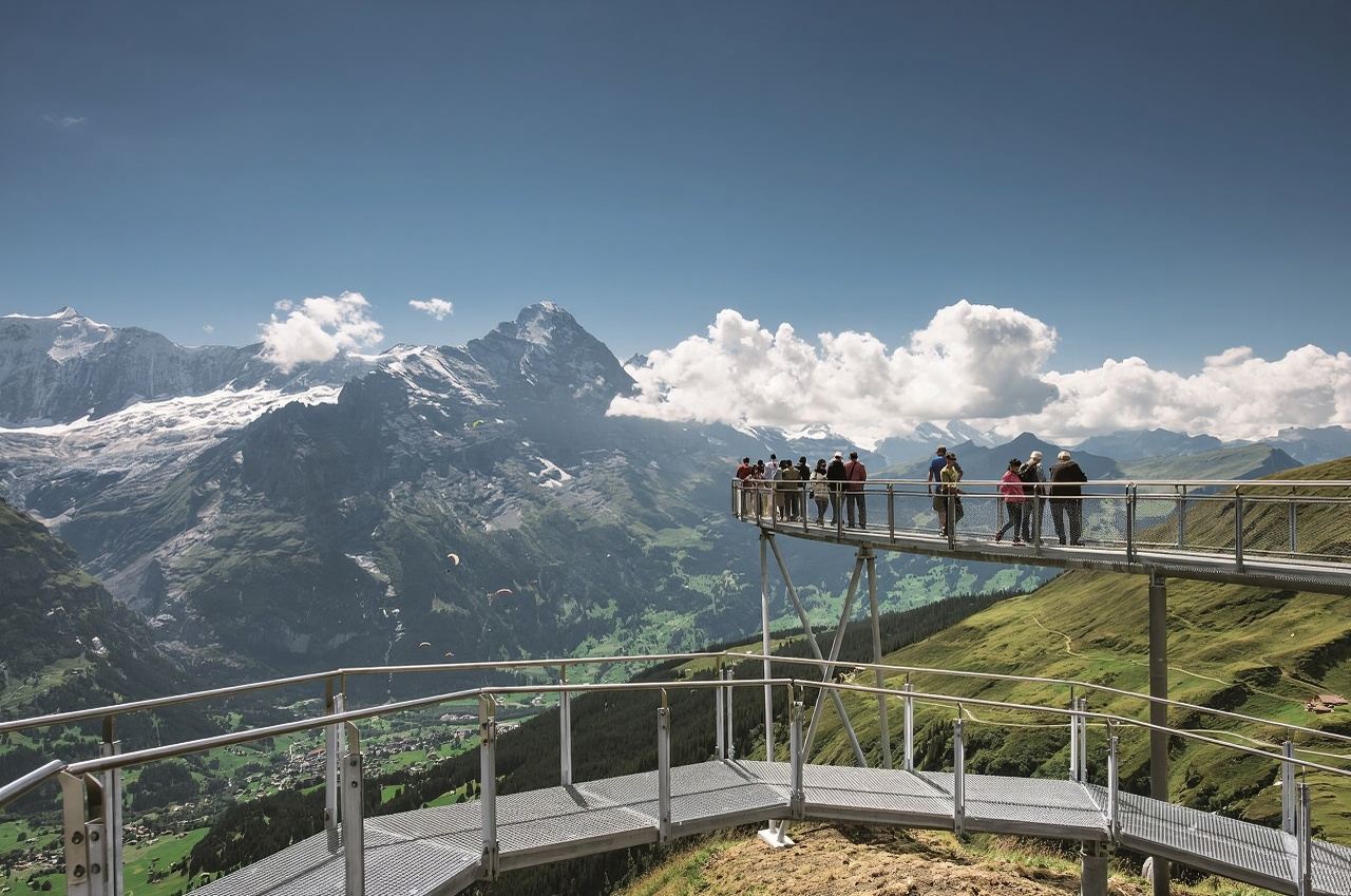 1-day Tour to Grindelwald + Interlaken + Lauterbrunnen (English-speaking Group)