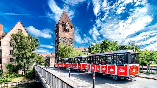 ทัวร์ชมเมืองนูเรมเบิร์กด้วยรถไฟ Bimmelbahn