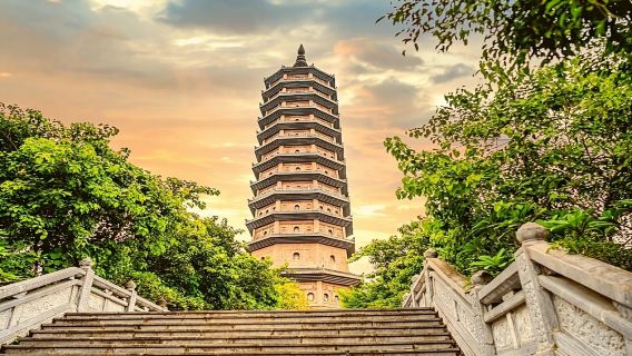 Bai Dinh Pagoda Complex, Trang An and Hang Mua Day Tour from Hanoi