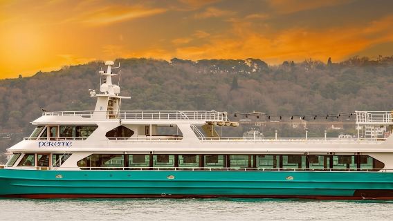Istanbul Bosphorus Sunset Cruise [Drinks and Snacks Included]