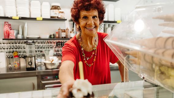 Roma: tour gastronomico e del mercato di Testaccio con pasta e vino
