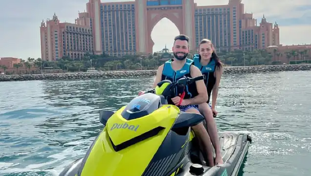 棕櫚島：1.5 小時水上摩托車導覽遊