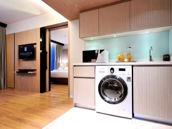 Arcadia Suites Bangkok - Tap to explore photos