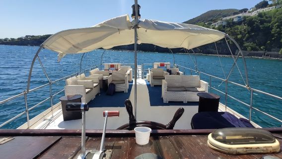 Ischia: Daily Boat Trip with Lunch & Drinks