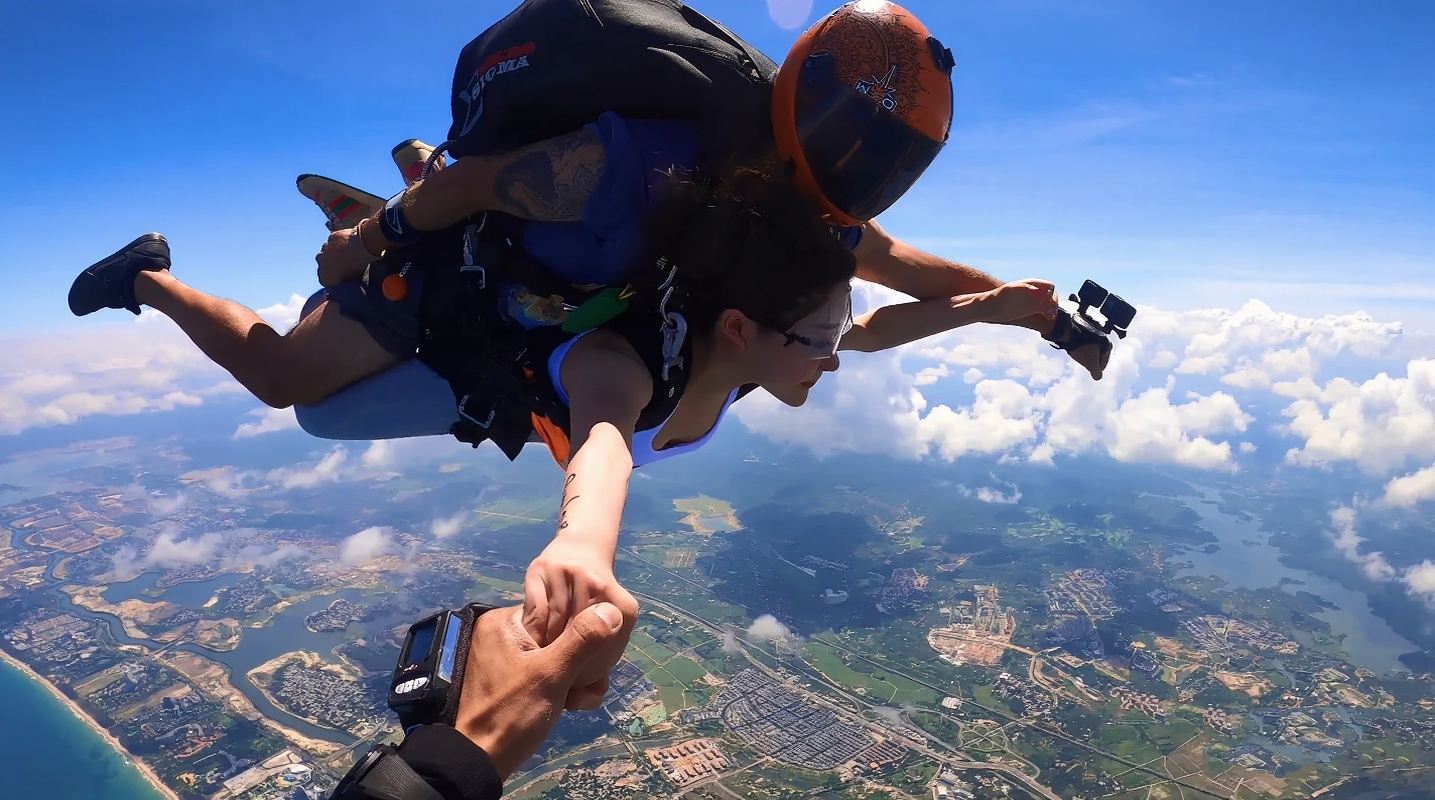 廣東惠州跳傘廣州深圳惠州雙人高空跳傘【4000公尺自由落體+專業高清視訊拍攝+視訊剪輯】