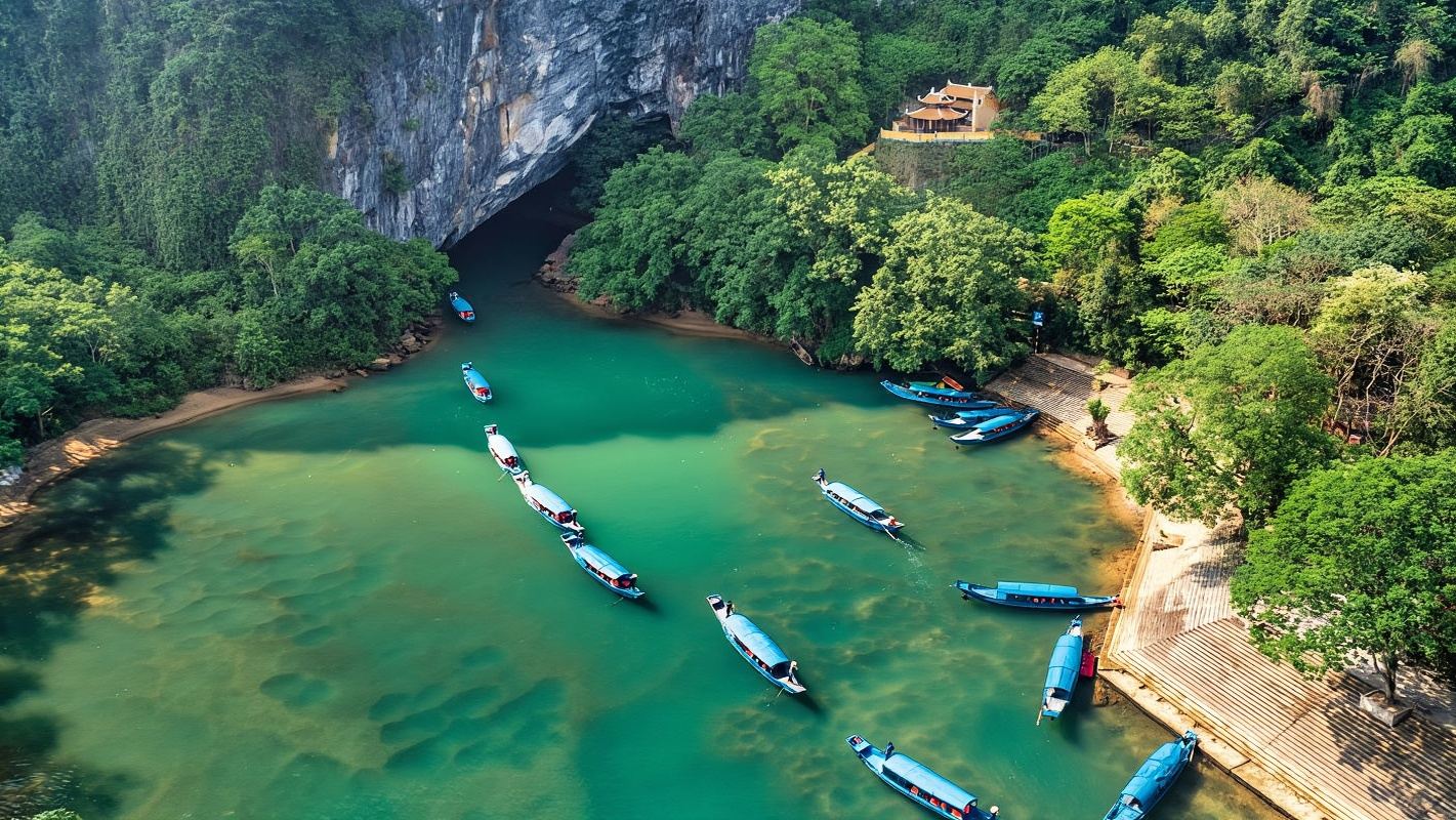 Hue/Quang Tri: Gita di un Giorno Intero alla Grotta di Phong Nha e alla Grotta del Paradiso