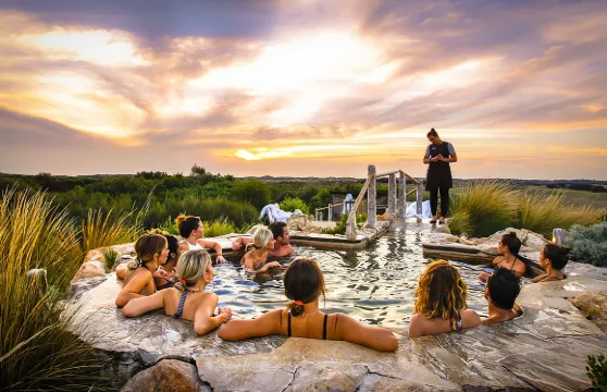 莫甯頓半島溫泉+亞瑟王座一日遊【可選溫泉/纜車/彩虹小屋】