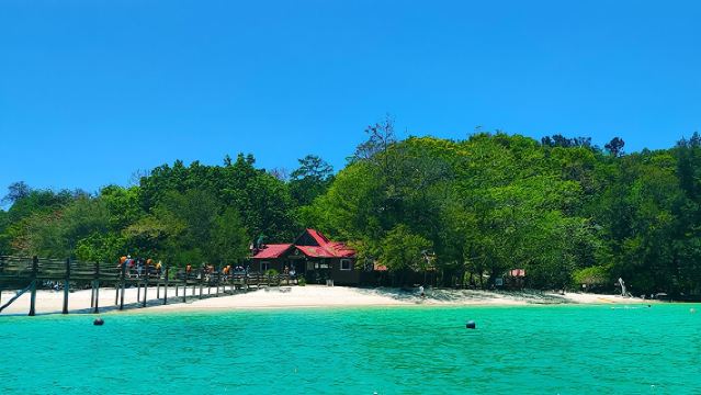 【コタキナバル島巡り 乗船チケット】サピ・アイランド・コタ・キナバル, サバ・マレーシア マムティック島 マヌカン島 アクティビティ