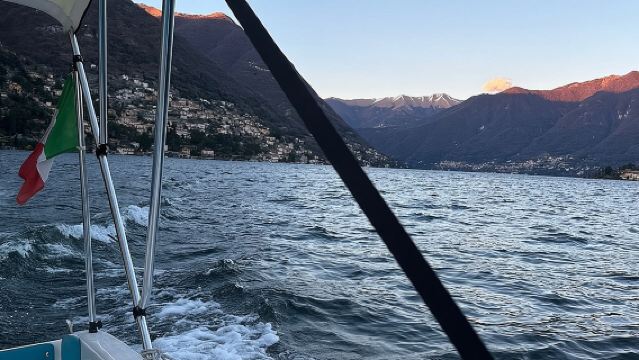 License Free Boat Rental 40hp - Lake Como