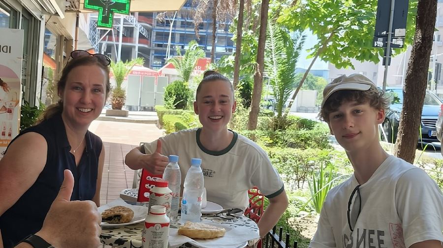 地拉那街頭美食之旅：品嚐獨特風味，發掘隱藏瑰寶