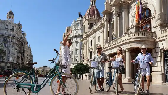 Valencia Daily Guided Bike tour in small group