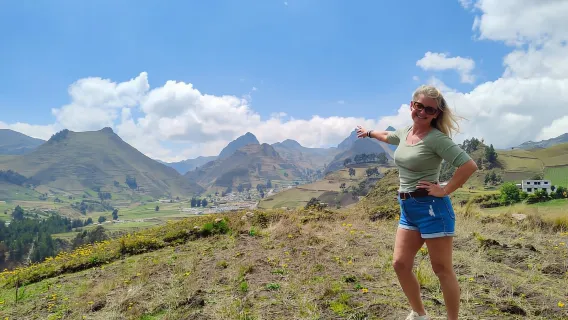 Quilotoa Lagoon: Full-Day Tour from Quito