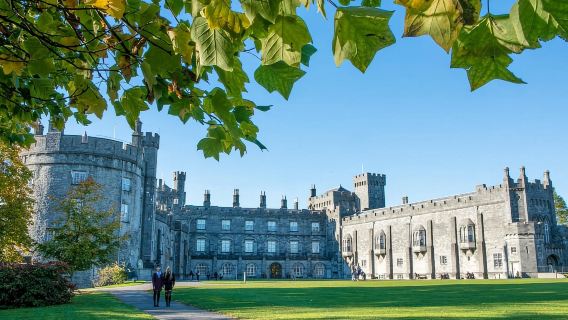 Dublin: Kilkenny, Wicklow & Glendalough Tour & Sheepdog Show