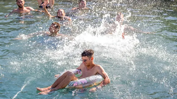 Spalato: tour in barca di mezza giornata alla Laguna Blu, Čiovo e Trogir