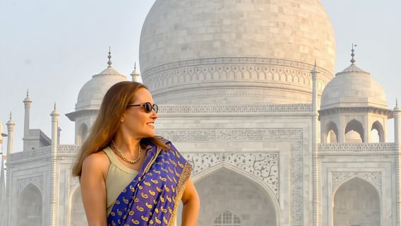 Taj Mahal Sunrise/Day Tour from Delhi by Car with Meal
