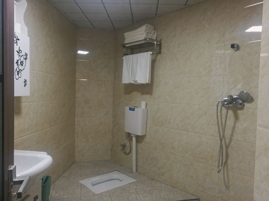 Others 2, Xiangfulou Business Hotel, Ngari