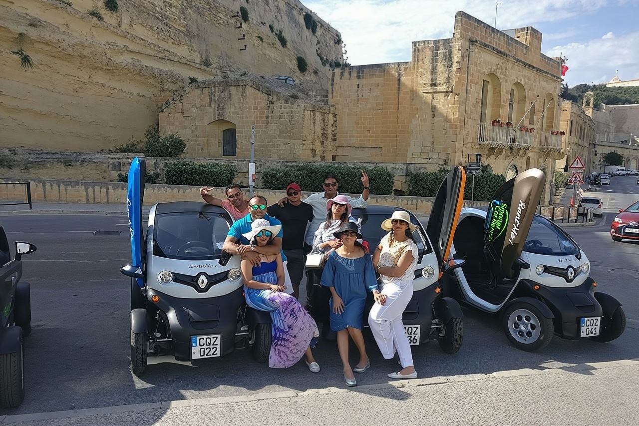 Ganztägige Eco Twizy 2-Sitzer Selbstfahrer-Tour durch Malta