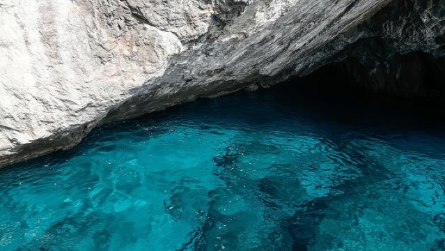 Capri Coast to Coast: Boat Tour with Optional Blue Grotto