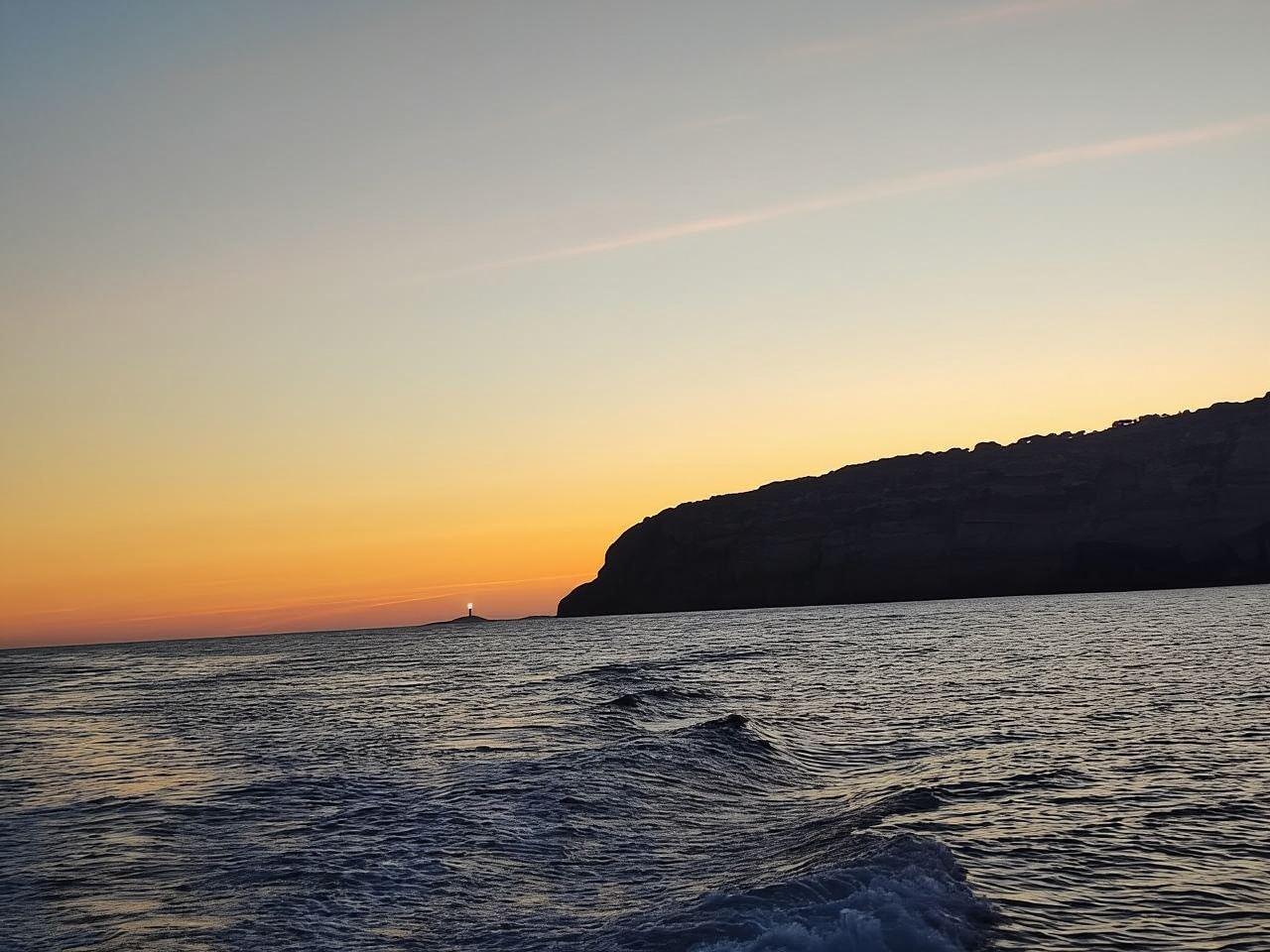 Excursion en bateau privé avec apéritif et activités - Trafalgar et Zahara (Cadix)