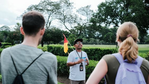Yogyakarta : VW Setumbu Sunrise Borobudur Climb Up Tour