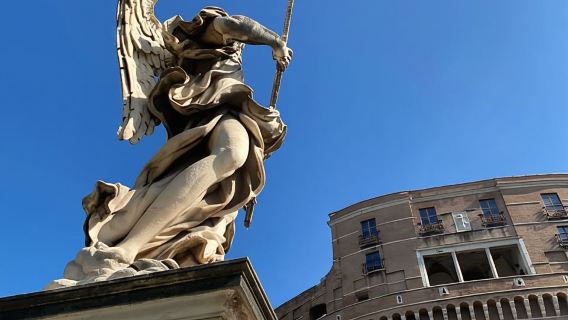 Per le viaggiatrici: autentico tour romano in motorino