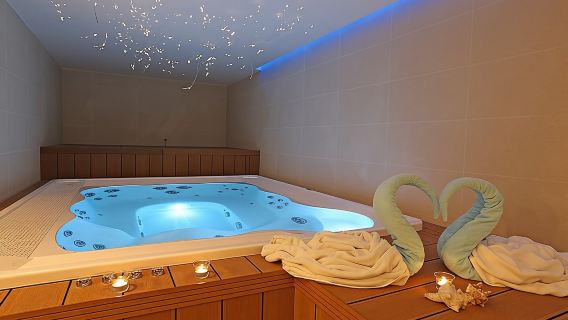 Full Body Massage VIP with Jacuzzi And Sauna From Hurghada