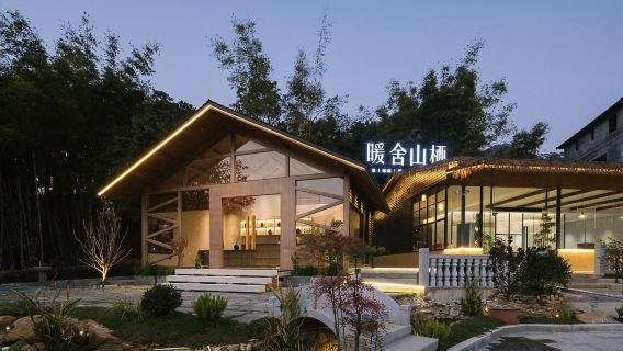 Huizhou Kaunti Longmen | Kem Mewah Alam Warm She Shanqi - Kapsul Angkasa/Kabin Kayu dengan Sarapan Percuma + Kolam Air Panas Persendirian + Kolam Renang